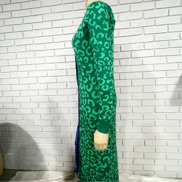 Farm Rio Women’s Blue and Green Cardigan Dress - Picture 4 of 9